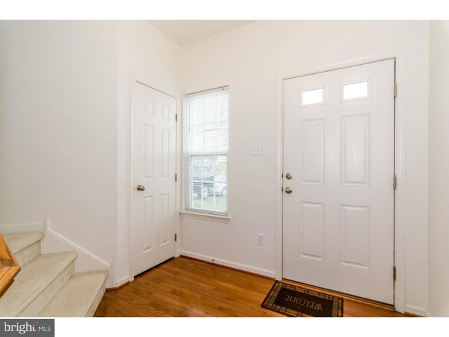 Building Photo - 137 Fawn Dr