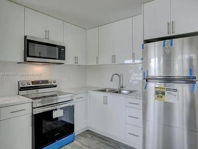 Foto del edificio - 1335 NE 5th Ave