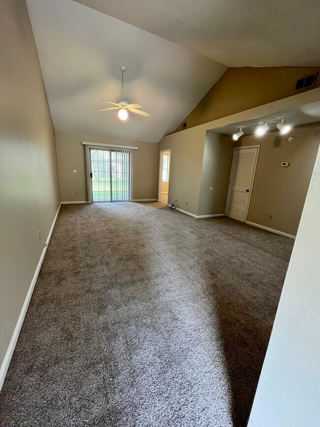 Building Photo - 309 Baltic Ct