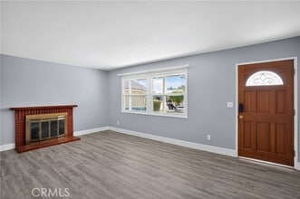 Building Photo - 8391 Valencia Dr