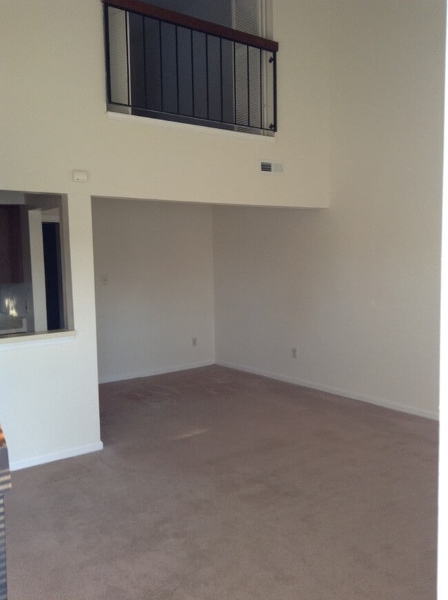 Building Photo - 1508 Fairfax Dr