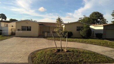 Building Photo - 7829 Embassy Blvd