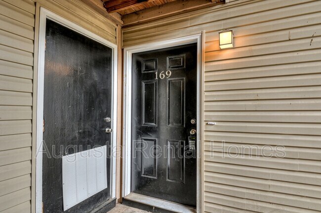 Building Photo - 169 Chalet North CT