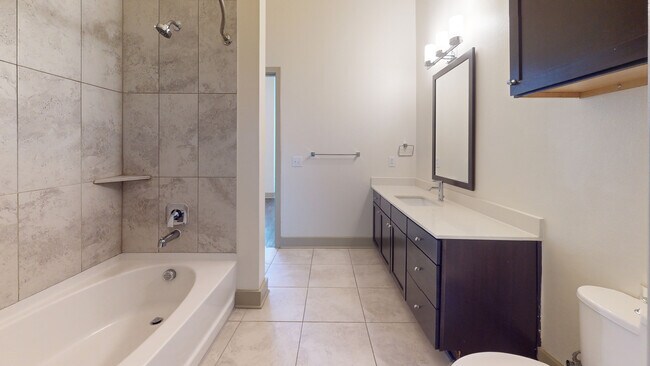 Interior Photo - Central Square at Frisco