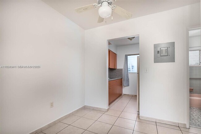 Building Photo - 934 Meridian Ave