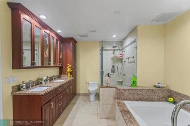Foto del edificio - 140 NE 214th St
