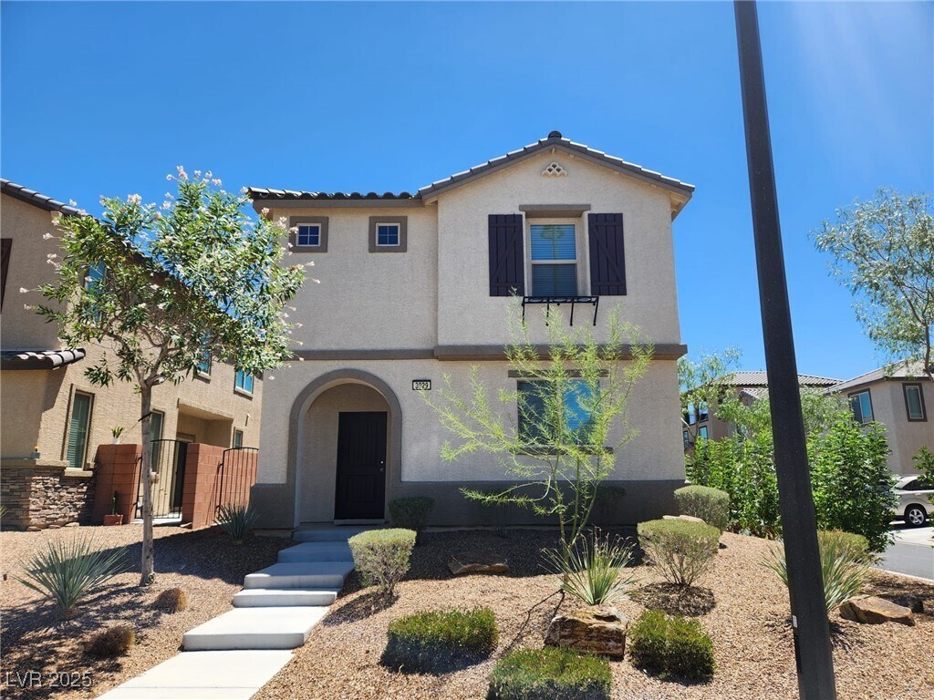 Foto principal - 3029 Young Bouvier Ave