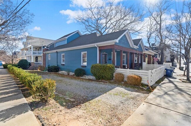 Building Photo - 153 Randolph St NE