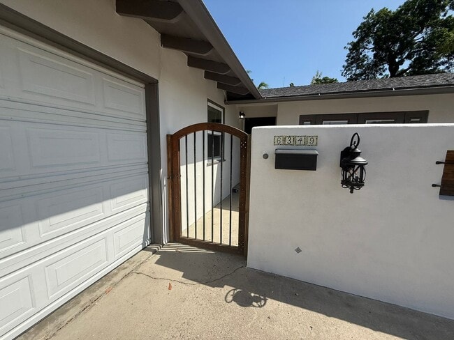 Building Photo - Charming 3BR/1.5BA Home for Rent in San Ca...