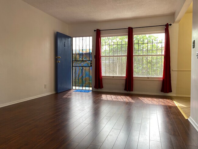 Living Room - 3221 W 63rd St