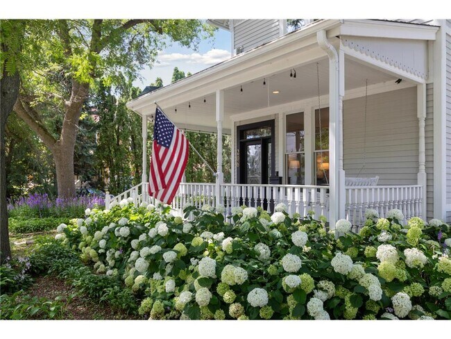 Foto del edificio - 206 5th St S