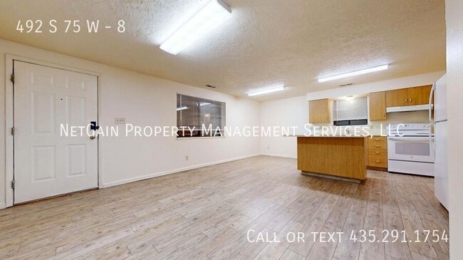 Building Photo - 492 S 75 W