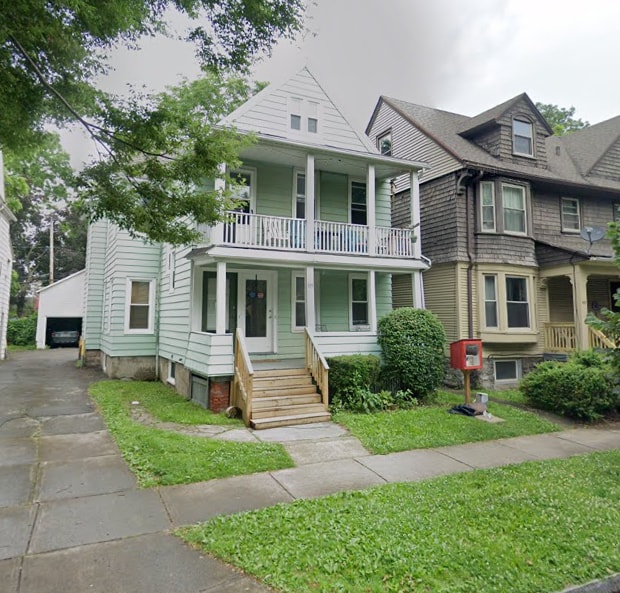 515 Meigs St Unit Upper, Rochester, NY 14607 Room for Rent in