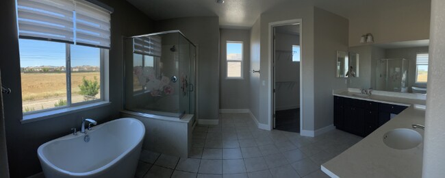 Building Photo - 549 Kingbird Cir