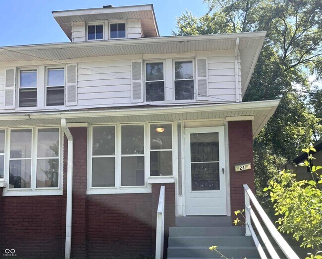 Building Photo - 21 S Spencer Ave