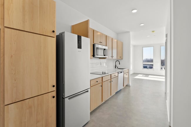 Building Photo - The Common Place Apartments