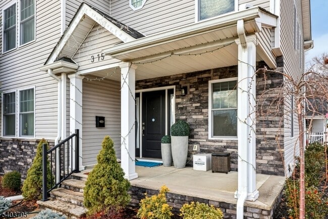 Foto del edificio - 3-11 Lyons Ave