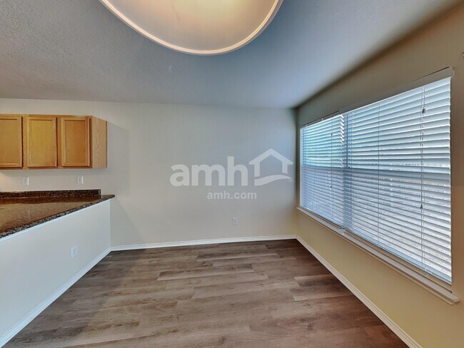 Building Photo - 3215 Sunbird Bay