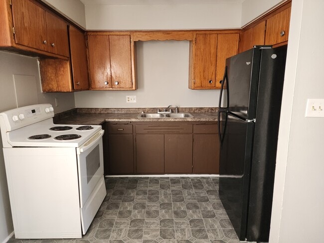 Kitchen - 8623 W Fond du Lac Ave