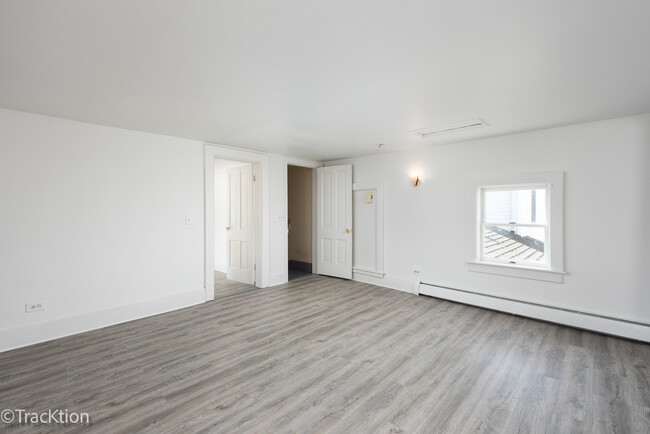 Building Photo - 141 N Garfield St