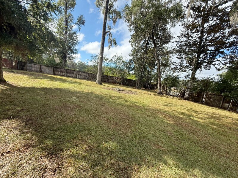 Foto principal - 1020 Longstreet Dr