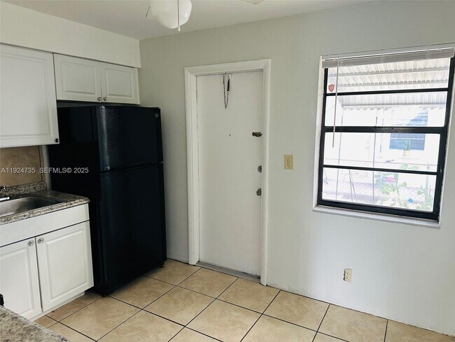 Foto del edificio - 521 SW 9th St