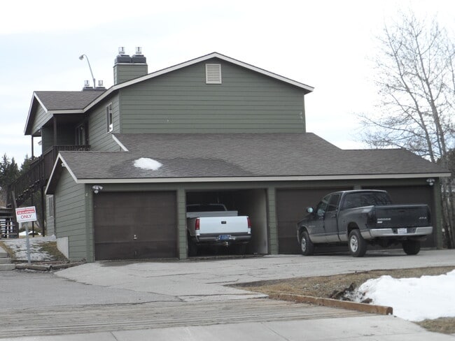 Building Photo - 4 Hoffman Dr