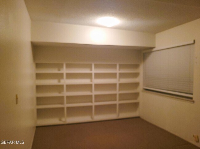 Foto del edificio - 10910 Highwood Way