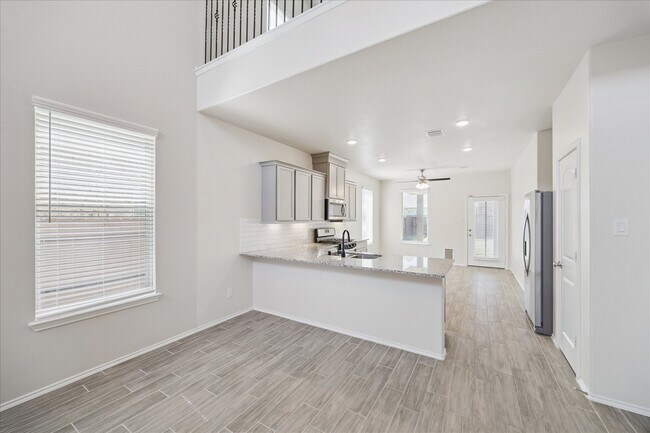 Building Photo - 12822 Invery Dr