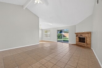 Building Photo - 5211 Devon Green Dr