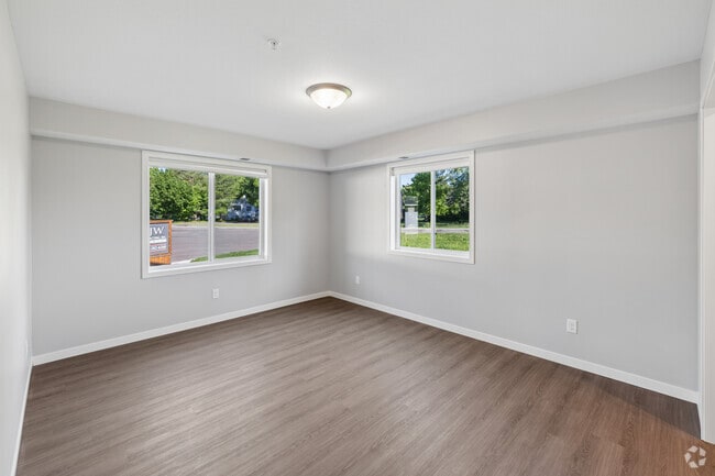2BR, 1BA - 1,100SF - Bedroom - 555 Highway 23 E