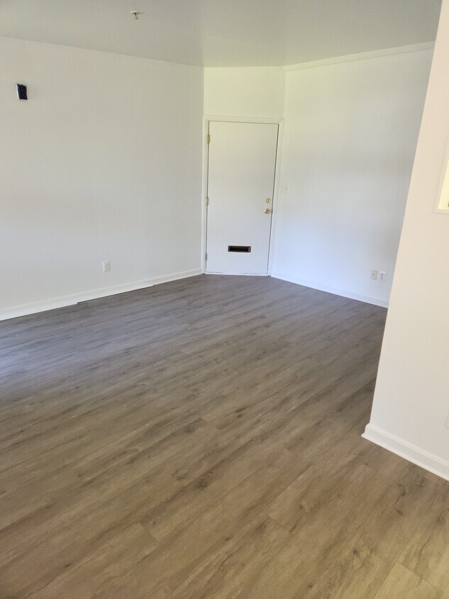 Sala de estar - 7402 18th Ave
