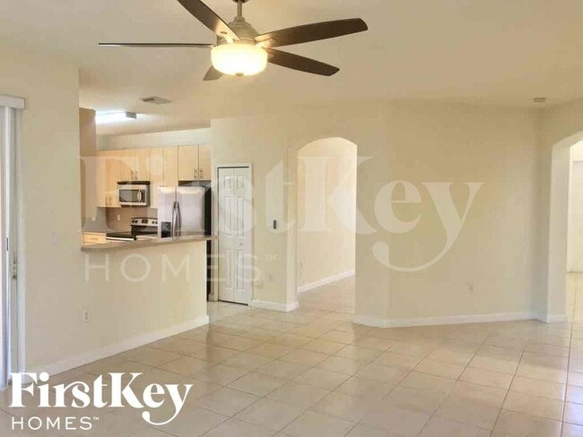 Building Photo - 11912 SW 126th Ln