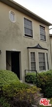 Building Photo - 8551 Holloway Dr
