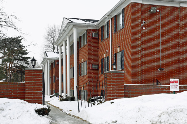 Building Photo - Salem West Apartments