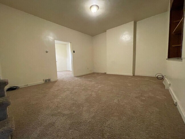 Foto del edificio - Spacious 3 Bedroom Oakland Townhouse with ...