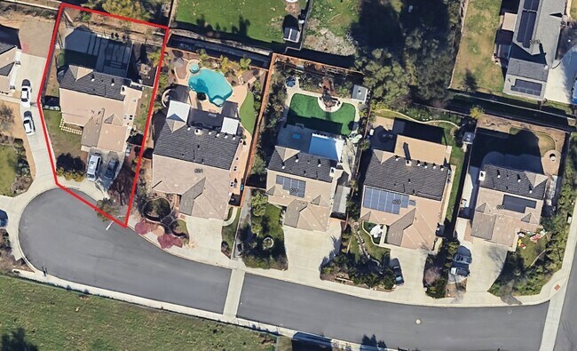 Aerial view - 632 Feeney Pl