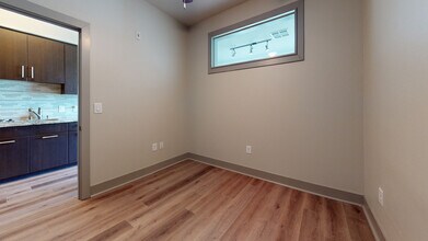 Interior Photo - 13th & Market