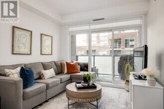 Building Photo - 385 Osler St