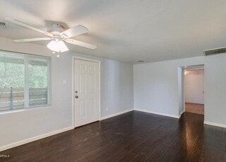 Building Photo - 7833 N 61st Ave