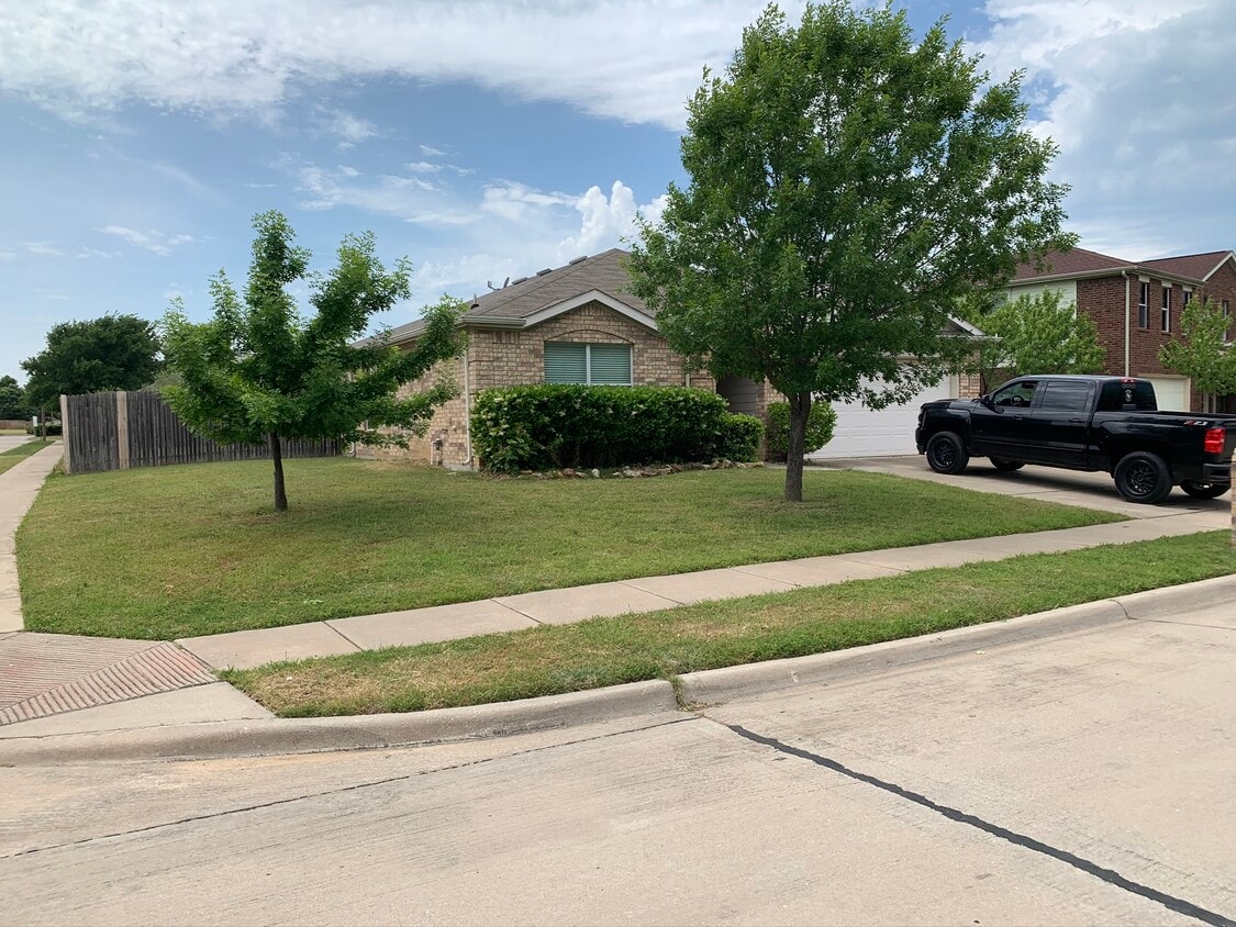 Primary Photo - 4516 Napa Valley Dr