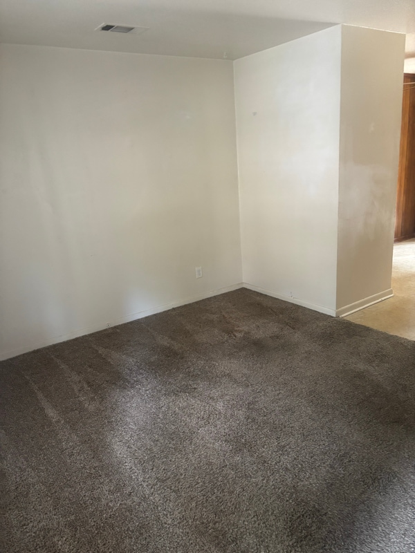 Building Photo - 538 Royce St