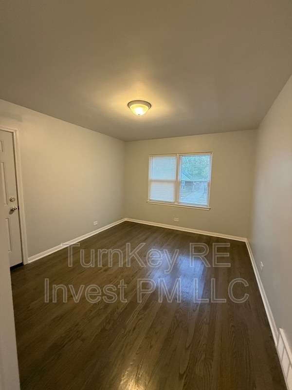 Building Photo - 1505 N Maywood Dr