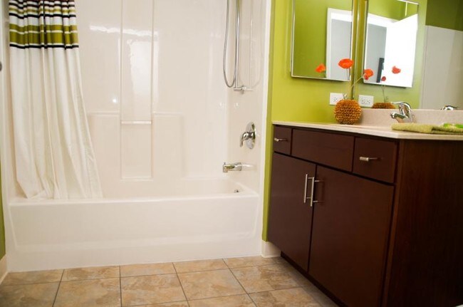 Foto del edificio - 838 N Clark St