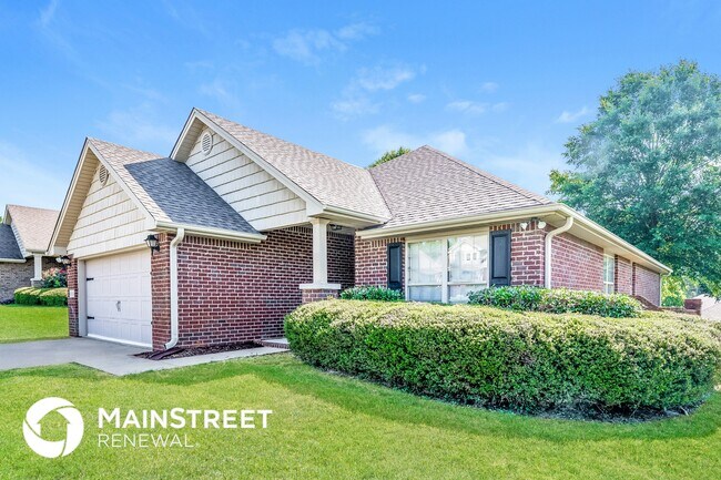 Building Photo - 6916 Meadow Ridge Dr