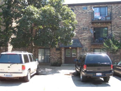 Primary Photo - 1925 N Green Ln