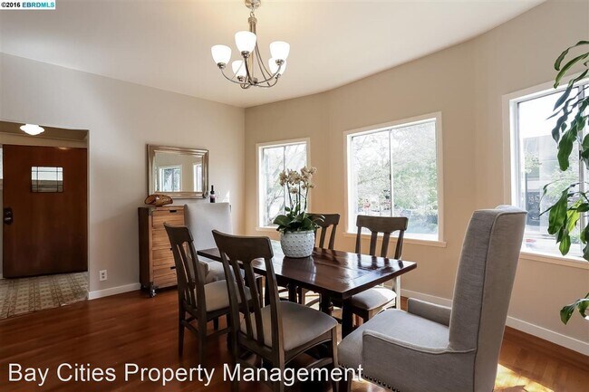Foto del edificio - 3 br, 2 bath House - 1401 Grand Avenue