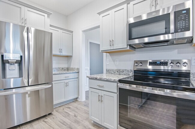 Foto del edificio - 917 Uplands Ln