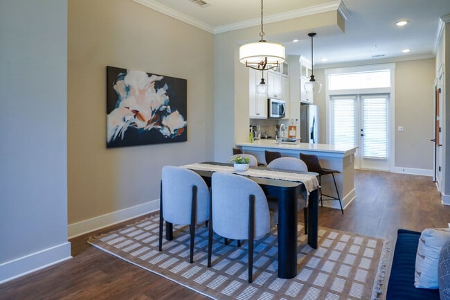 Building Photo - Townhomes at Bridlestone