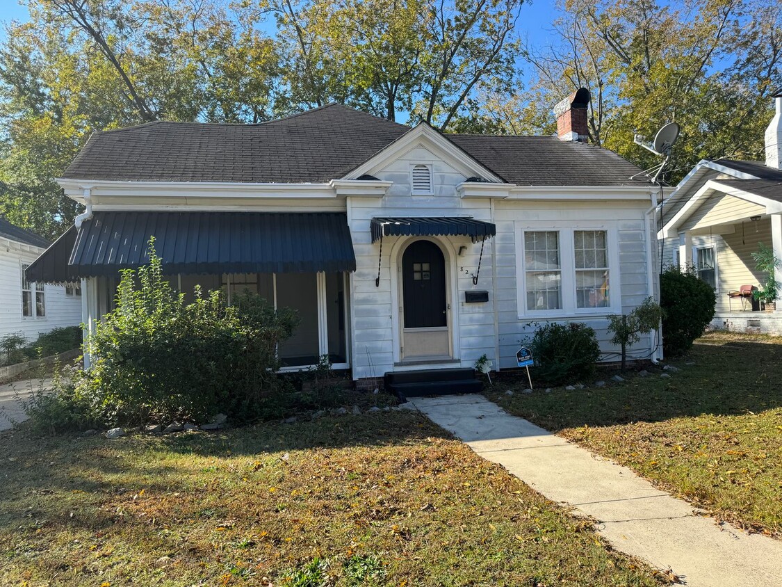 Primary Photo - Remodeled 2 Bedroom House